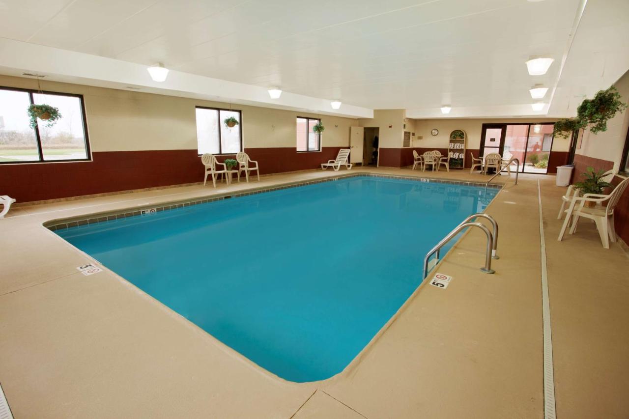 Hampton Inn Sidney Exteriör bild