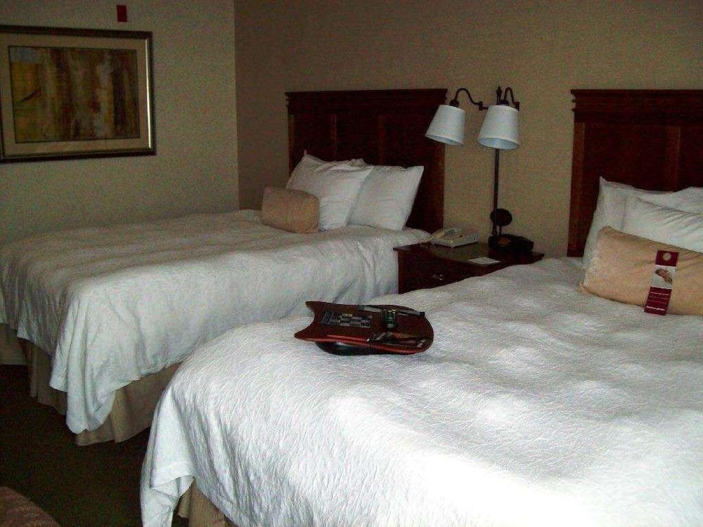 Hampton Inn Sidney Exteriör bild