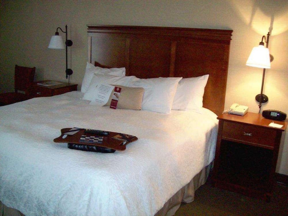 Hampton Inn Sidney Exteriör bild
