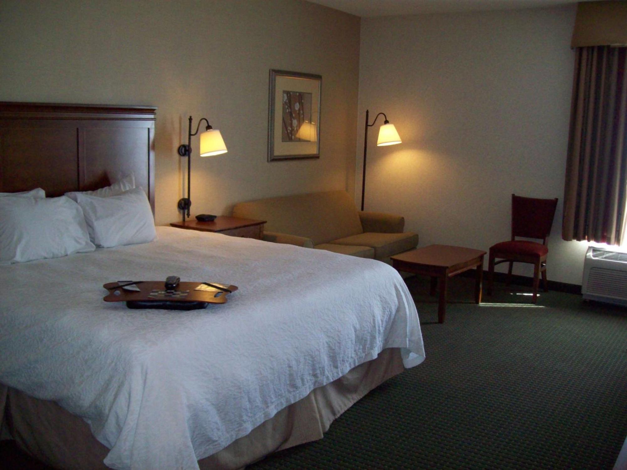 Hampton Inn Sidney Exteriör bild